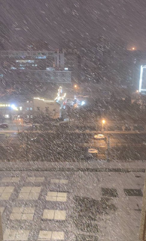 坚决贯彻执行中央通知精神，唱响没下雪天气光明论（北京、河北、山东、江苏）彭丽媛老家山东打雷下大雪，瑞雪吉兆，三中全会彭将军必进政治局常委！日本产经新闻恶意造谣我国天气问题！坚决贯彻执行中央通知精神，唱响没下雪天气光明论（北京、河北、山东、江苏）彭丽媛老家山东打雷下大雪，瑞雪吉兆，三中全会彭将军必进政治局常委！日本产经新闻恶意造谣我国天气问题！