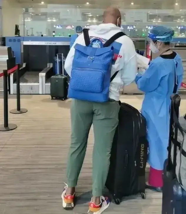 再见啦，中国！  我爱你们哦，中国人投稿By