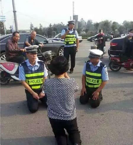 支持中国警察，他们始终以人民为中心投稿By