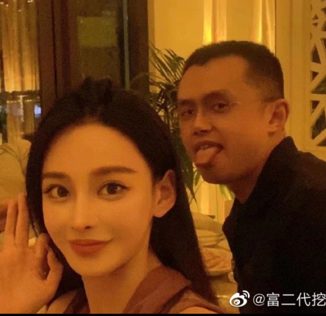中国再次丢脸全世界，世界选美大赛中国区冠军作假， 请了个真妓女当冠军学历作假、朋友圈作假、工作经历作假、脸作假习近平👅马迎新中国再次丢脸全世界，世界选美大赛中国区冠军作假， 请了个真妓女当冠军学历作假、朋友圈作假、工作经历作假、脸作假习近平👅马迎新
