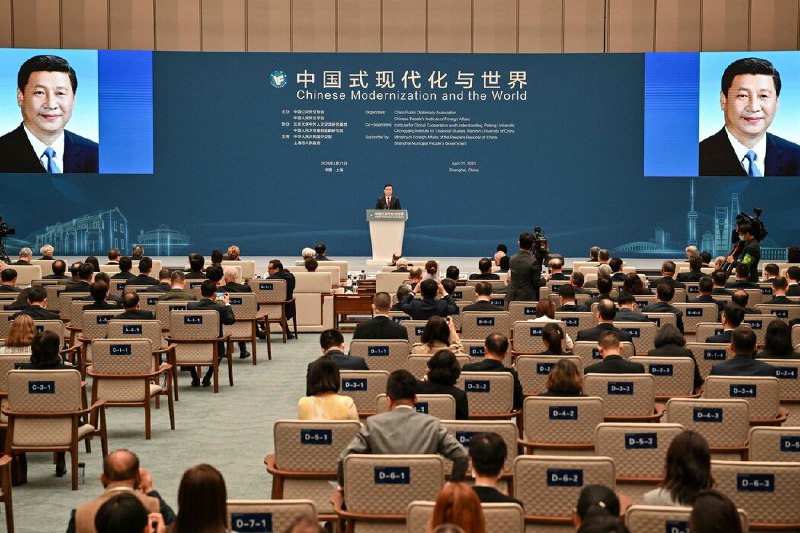 重振经济还是对抗西方？习近平的两难挑战