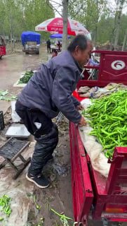 只有中国共产党才能给他们想要的生活！ 支持中国共产党