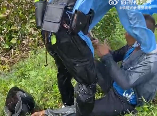 钓鱼佬的结局，全副武装的晶哥，我还以为是抓啥毒贩呢马迎新大佐钓鱼佬的结局，全副武装的晶哥，我还以为是抓啥毒贩呢马迎新大佐