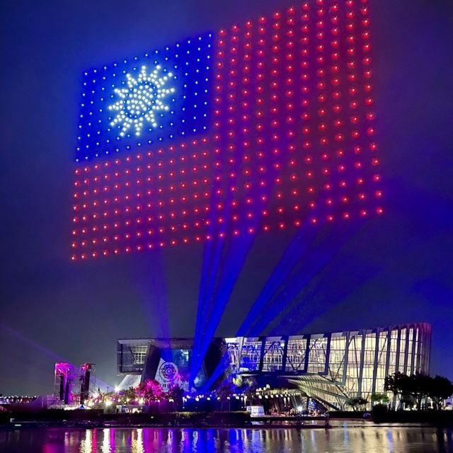 本台敬祝各位双十节快乐投稿