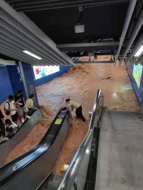 广州地铁21号险变郑州
