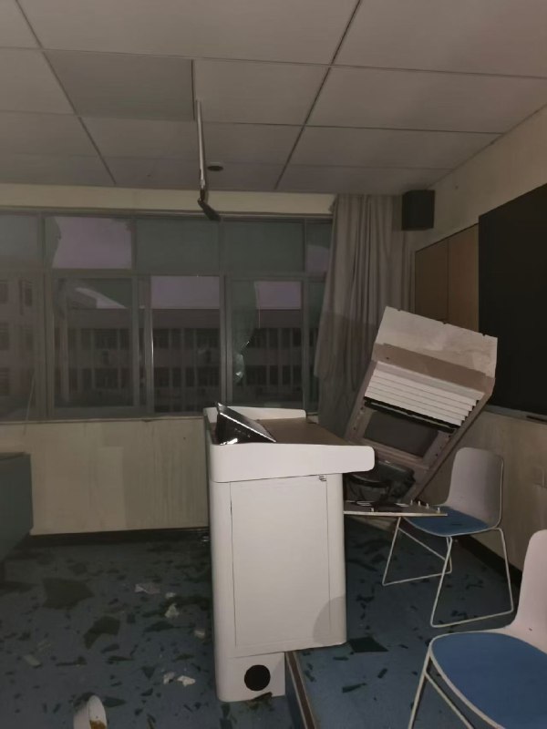 湖北黄冈风灾，亡国之兆😎 匿名投稿#多难兴邦湖北黄冈风灾，亡国之兆😎 匿名投稿#多难兴邦