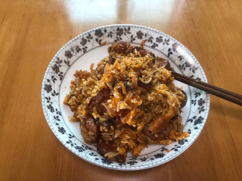 腊肉蛋炒饭😋投稿By