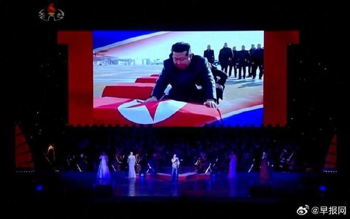 朝媒播出金正恩抚棺盖国旗 似悼援俄阵亡朝兵朝鲜官方媒体播出领导人金正恩为棺木覆盖国旗的画面，似乎是为援俄作战阵亡的士兵举行告别仪式