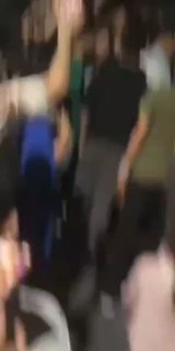 包圍公安局！重慶災胞高喊「放人」 官方迫於壓力通報動保事件屬實今（10日）稍早，重慶虐狗事件引發的民怨徹底沸騰